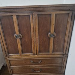 Small Wardrobe/ TV Cabinet 