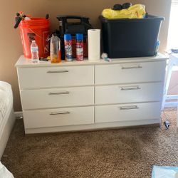 Dresser Like New