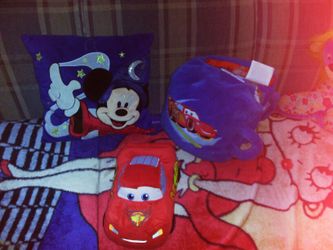 Varios peluches