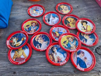 14 coca cola small trays