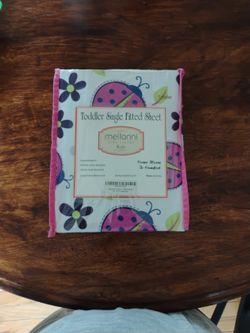Brand new Mellanni Toddler Single-fitted Sheet