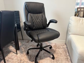 NEW Executive Office Chair – Ergonomic High Back, Adjustable & Padded