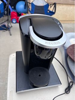 Keurig with kcup holder