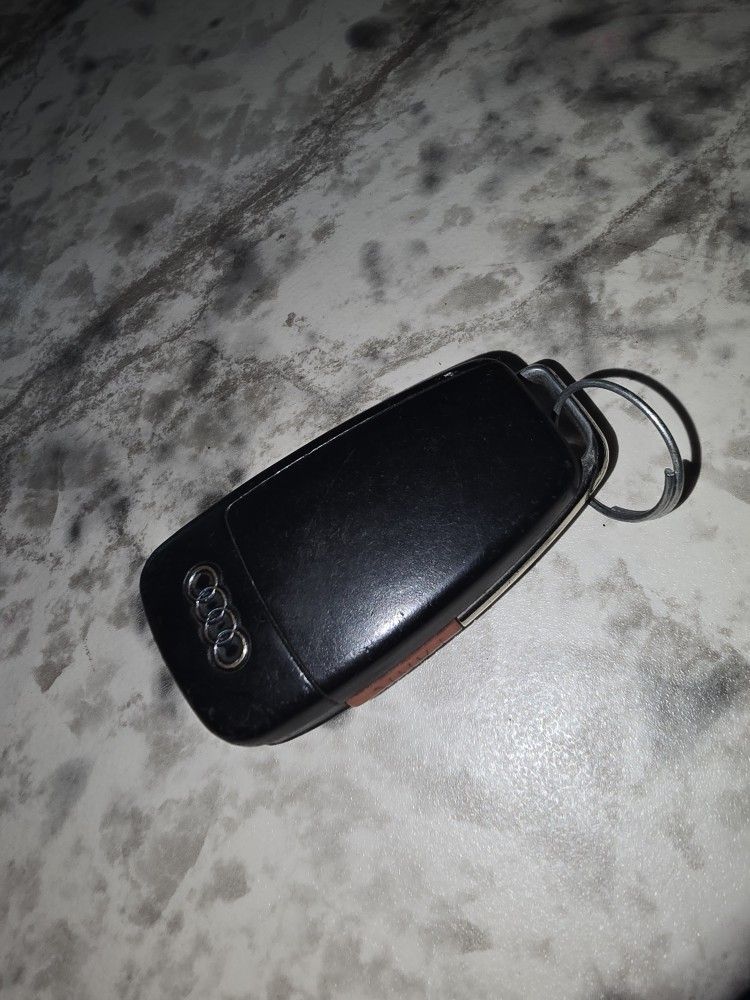 Audi Q7 Key Fob Used