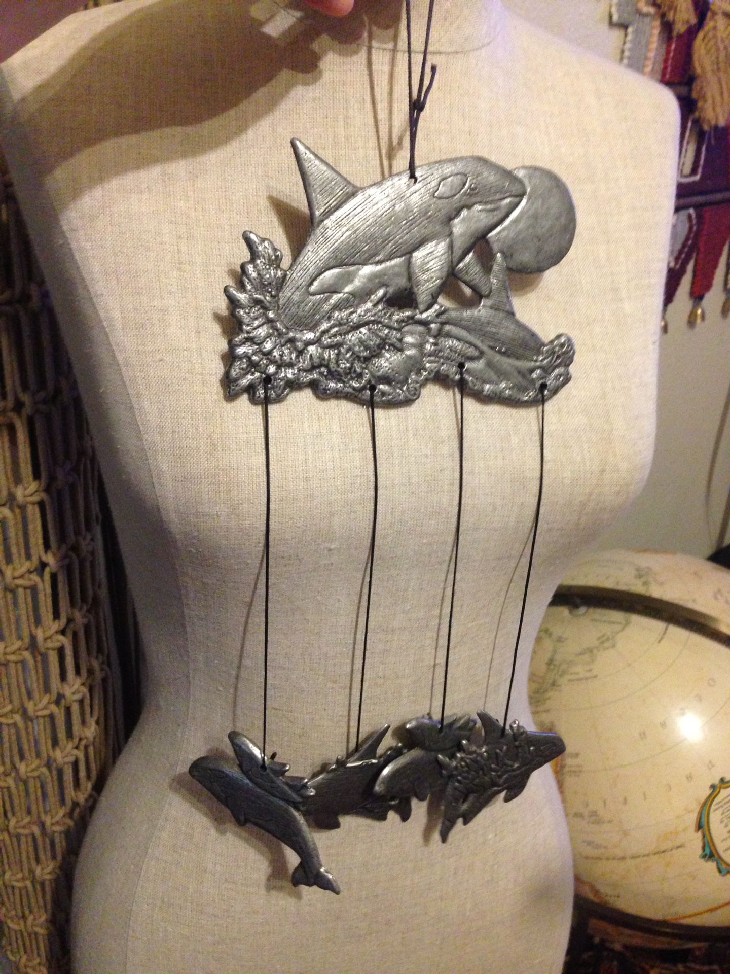 Vintage 1993 Carson pewter orcas wind charms wind chimes wall hanging inside / outside decor