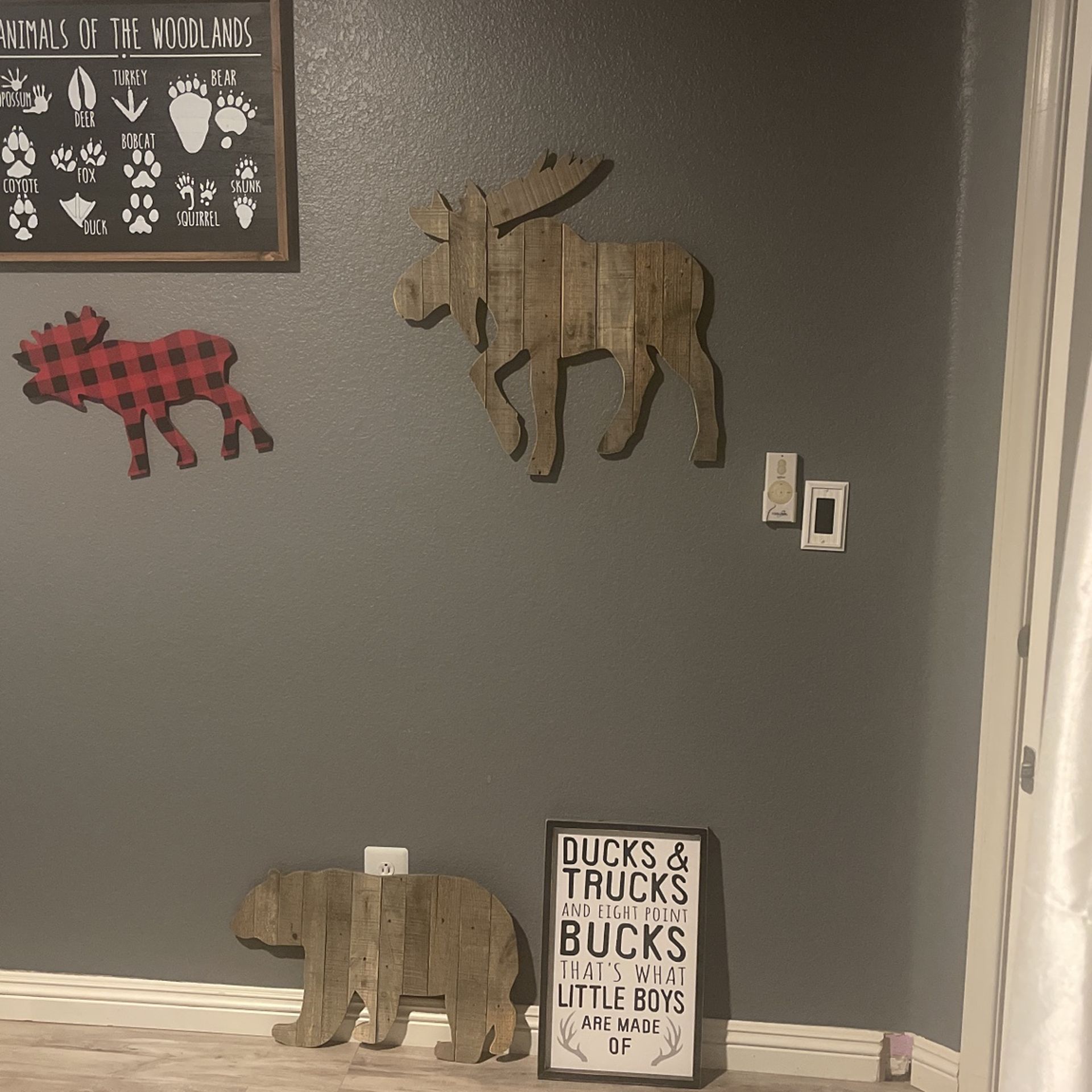 Little Boy Animal Wall Decor