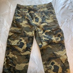 camo cargo pants