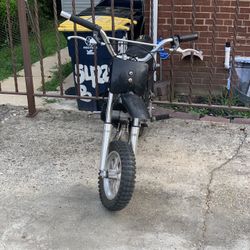 ⚠️The Motor Is Locked⚠️ 50cc Dirt Bike Trade For Wheelie Pedal Bike Or Modded Razor