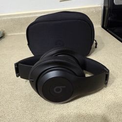 Beats Studio Pro