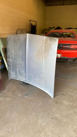 1(contact info removed) Chevy Malibu Hood