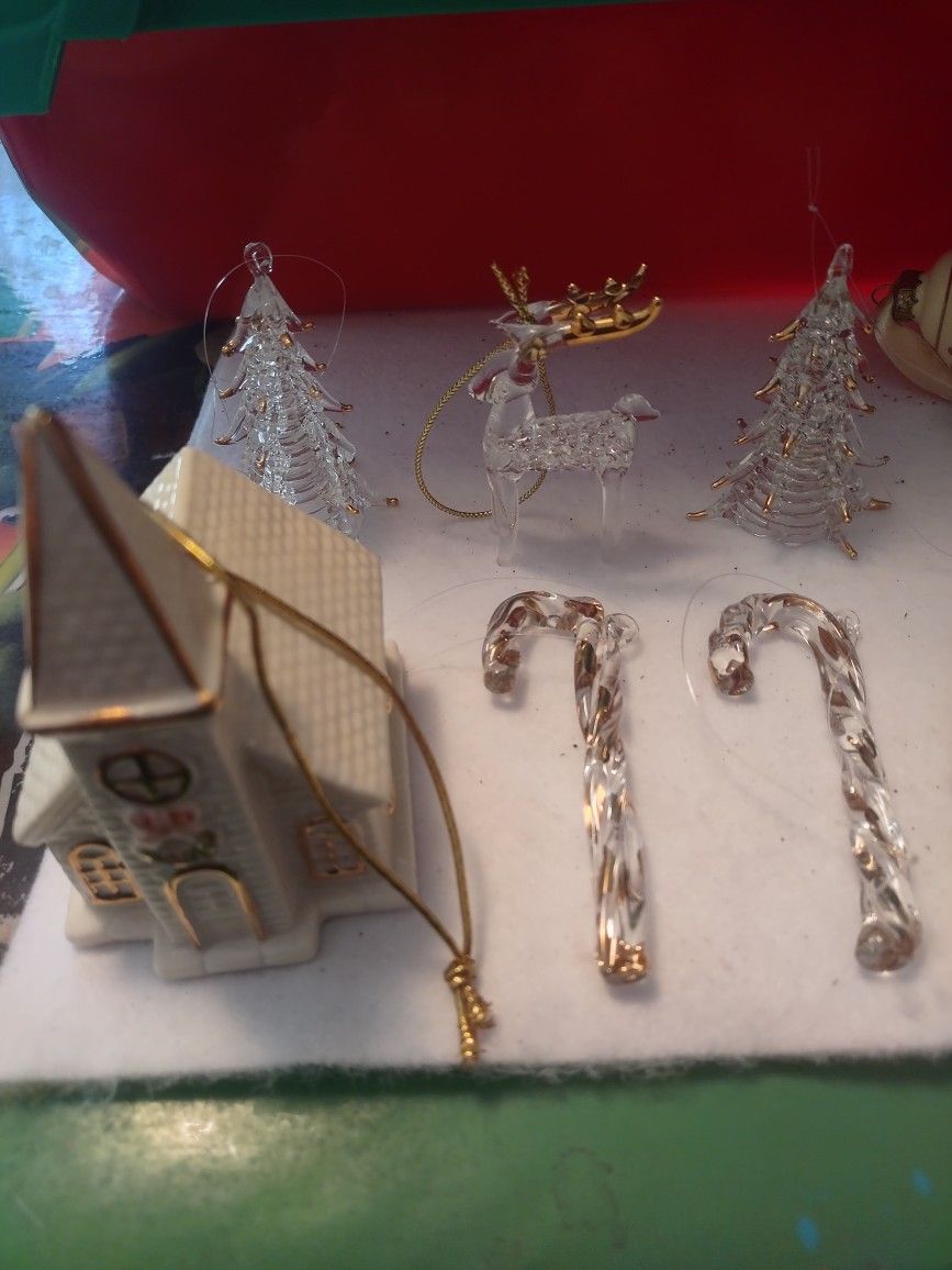 5 Beautiful Glass Ornaments And Porcelain Church Orament