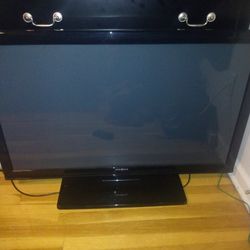 42 Inch Insignia Tv Works Great Got A New Tv 