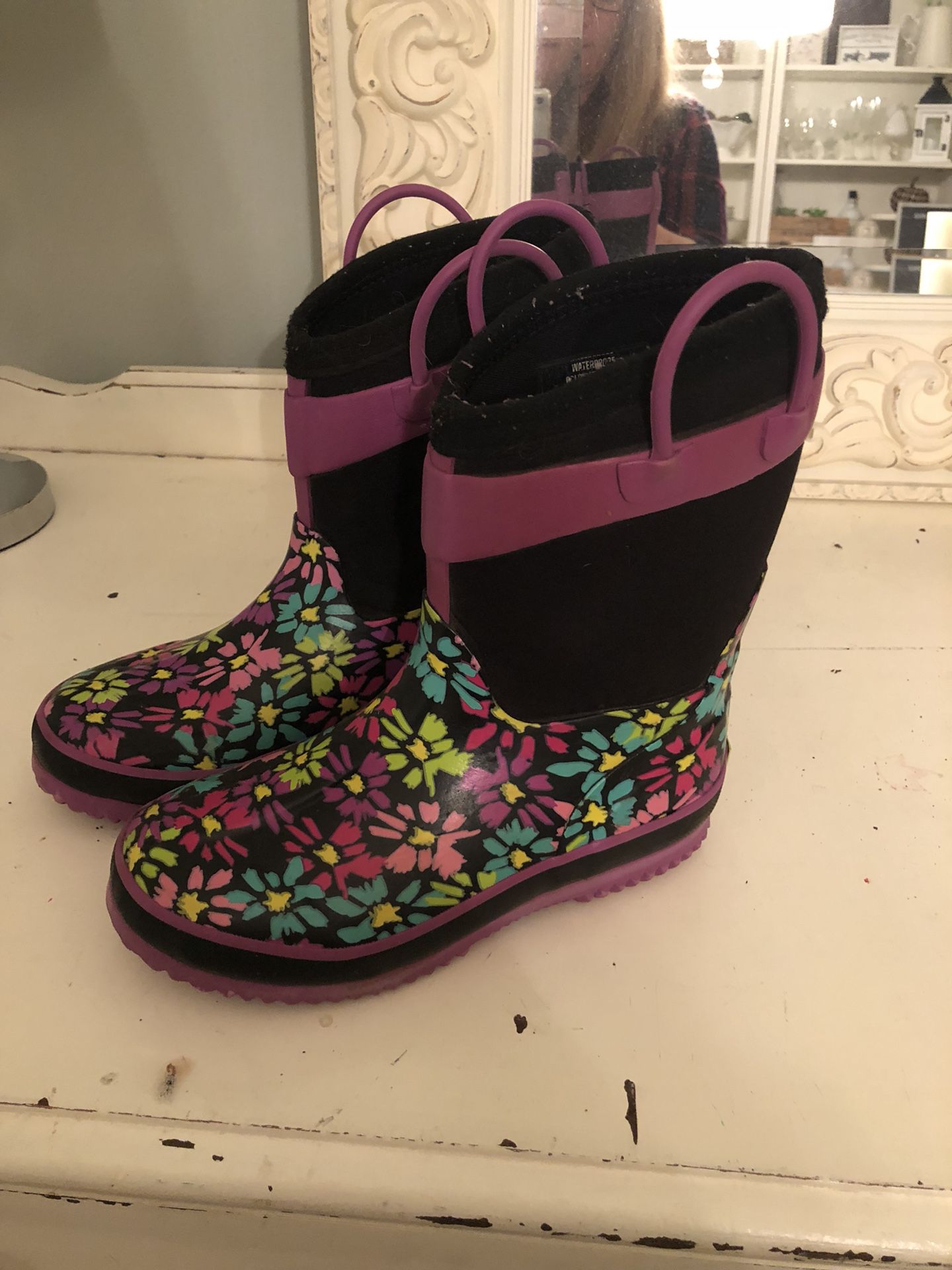 Girls size 13/1 Western Chief water proof rain boots