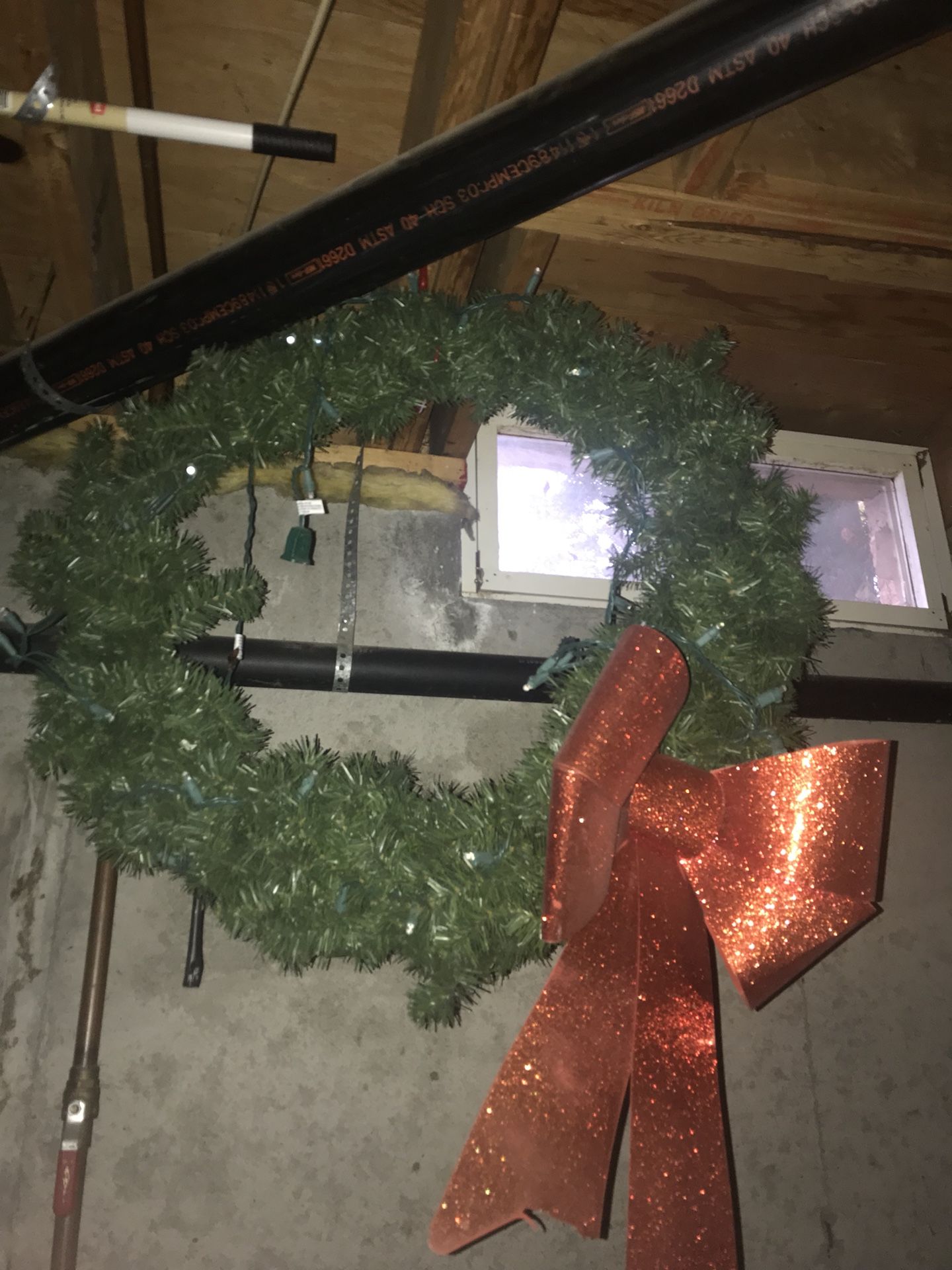 Pre-lit Christmas wreaths