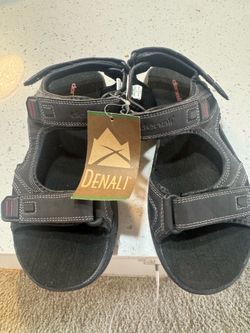 Denali black sandals for outdoors size 7