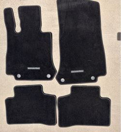 Mercedes glc 300 floor mats
