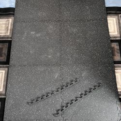 Interlocking Rubber Gym Floor Tiles