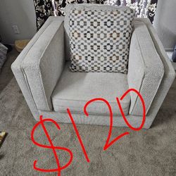 Ashley Single Seater Arm Chair In Great Condition