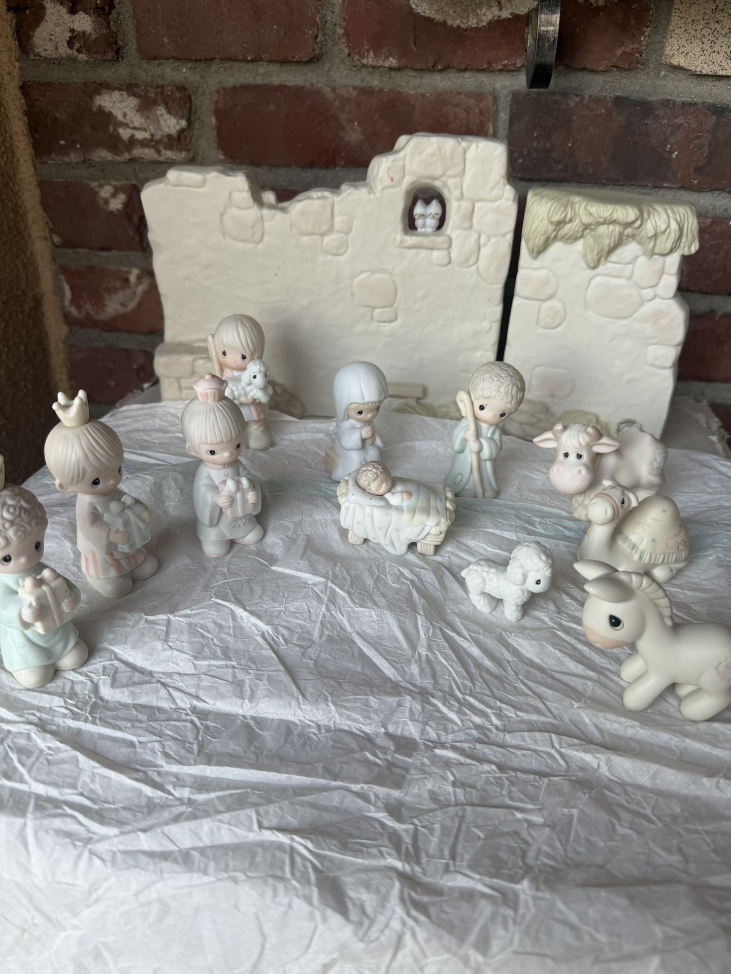 Precious Moment Nativity And Walls