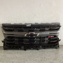 2021 2022 Chevrolet Colorado  Grille Z71 Used  OEM (contact info removed)7