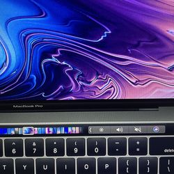 2018 Apple MacBook Pro Quad Core i7 16GB RAM 512 SSD READ DETAILS 