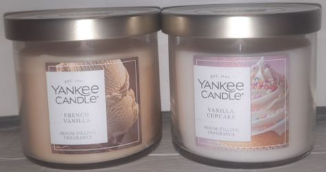 (2) BRAND NEW Yankee Candle French Vanilla & Vanilla Cupcake 4.3 oz Candles