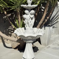 Cement Young Love Water Fountain 