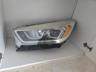 2017 TO 2019 FORD ESCAPE OEM LEFT SIDE HEADLIGHT