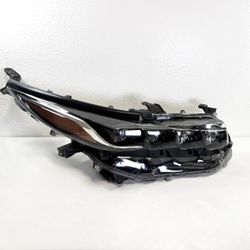 2017 - 2022 TOYOTA PRIUS PRIME RH PASSENGER SIDE HEADLIGHT OEM