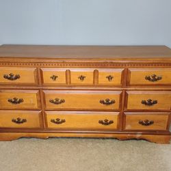 9 Drawer Dresser