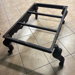 Coffee Table , One Leg Broken , Need To Be Fixed 
