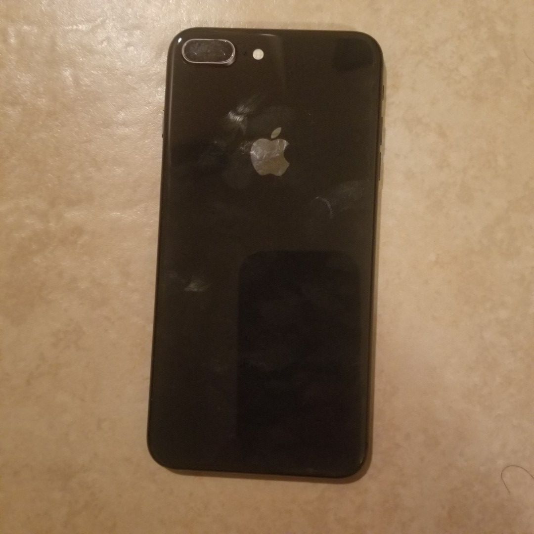 iphone 7 plus iCloud locked for parts obo