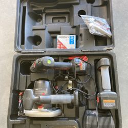 Craftsman 19.2 Volt cordless power tool set, includes a Drill, a Circular Saw & Brad Nailer, with 2 batteries & Charger.