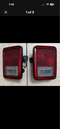 Original OEM Jeep Wrangler JK JKU Rear Tail Lights 1 Pair Right And Left Tested