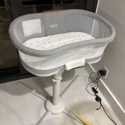 Halo BassiNest Bassinet