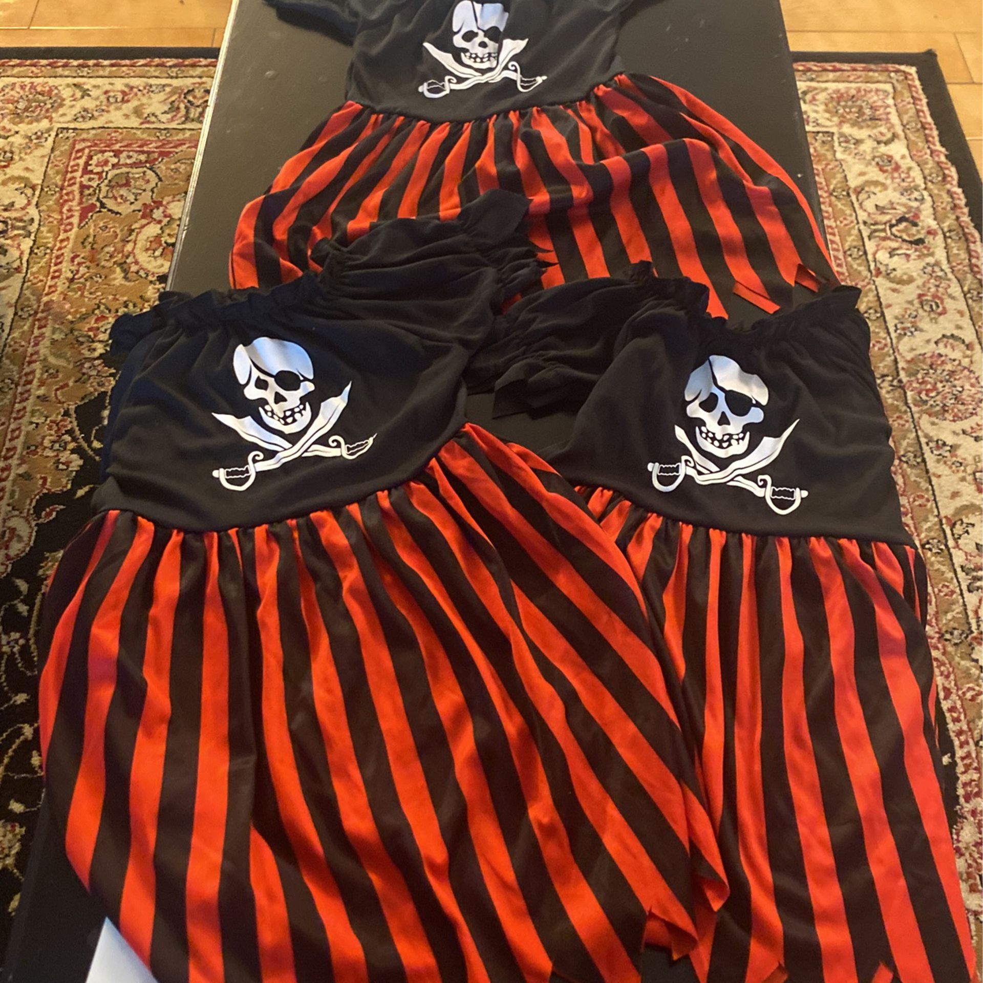Little Girls Pirate Costume 