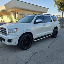 2014 Toyota Sequoia Platinum 