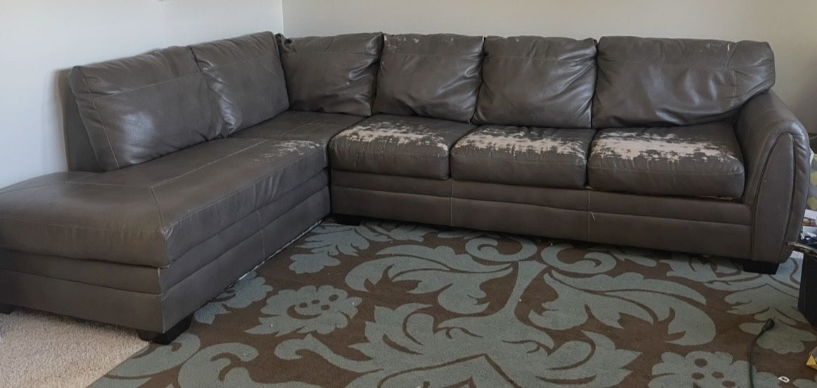 Free Sectional