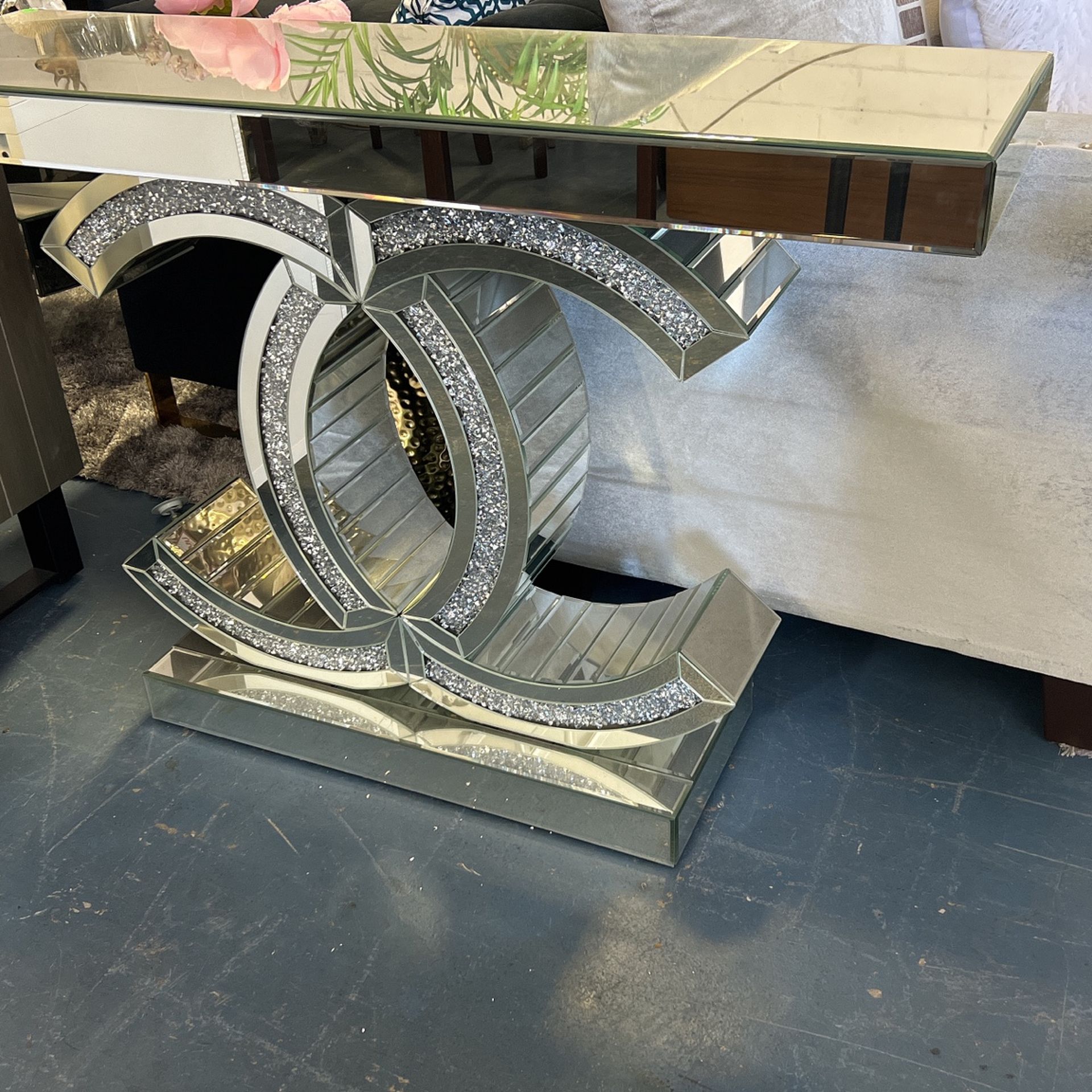 Console Mirror Table