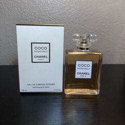 Coco Chanel MADEMOISELLE 