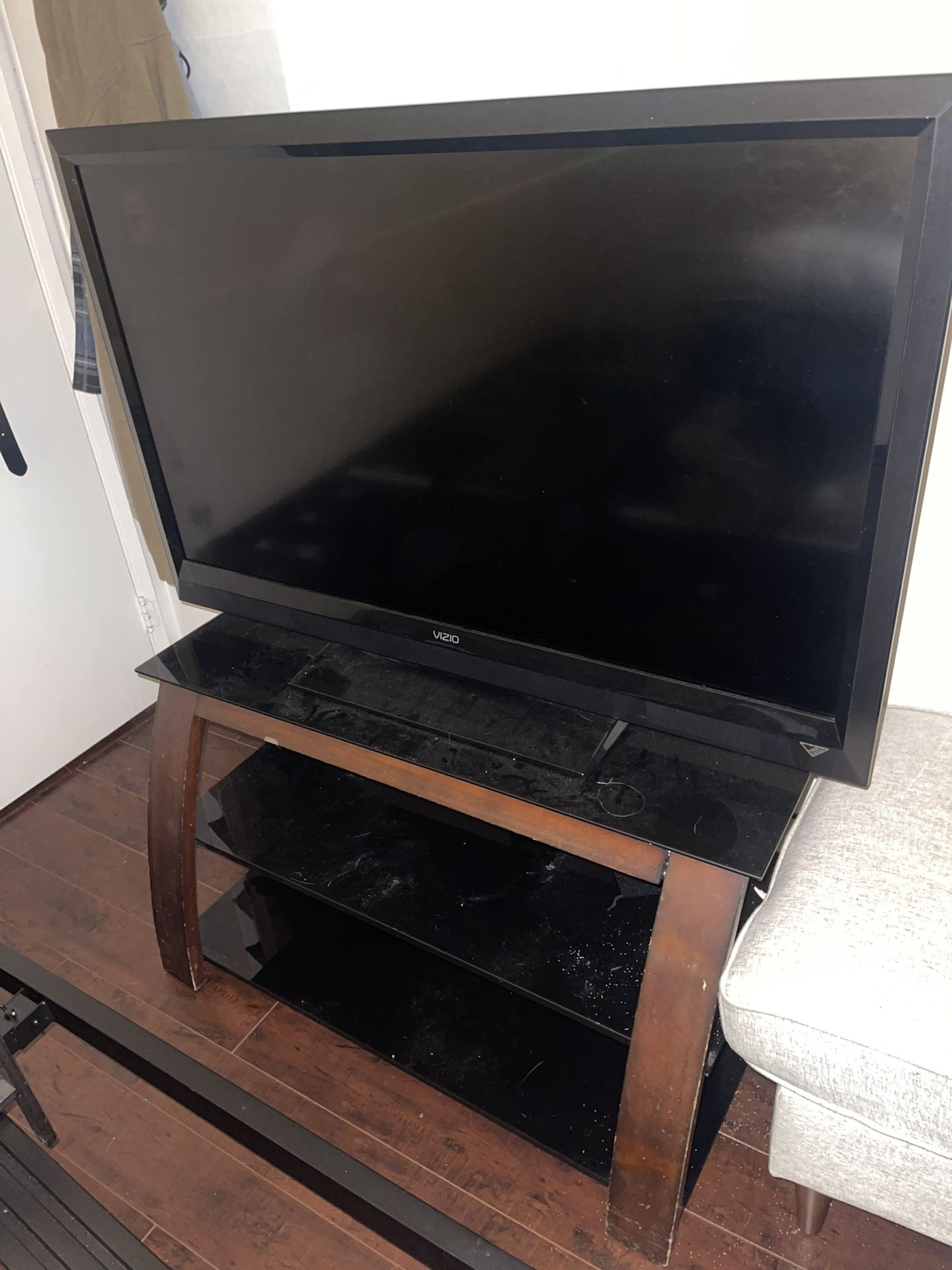 42inch Vizio TV And TV Stand Bundle