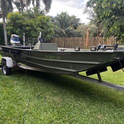 19 Foot Boat