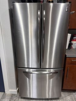 GE French Door Fridge