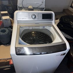 LG Washer & Dryer Set (used)