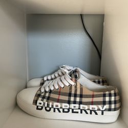 Burberry Converse 