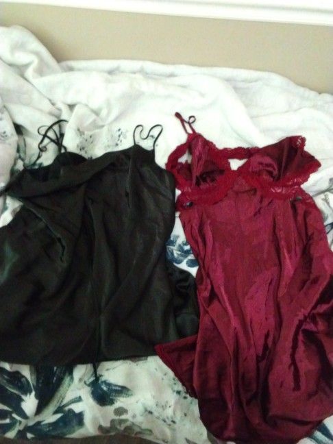 Women's Night Gowns From Shein Plus Size 2x-3x $15