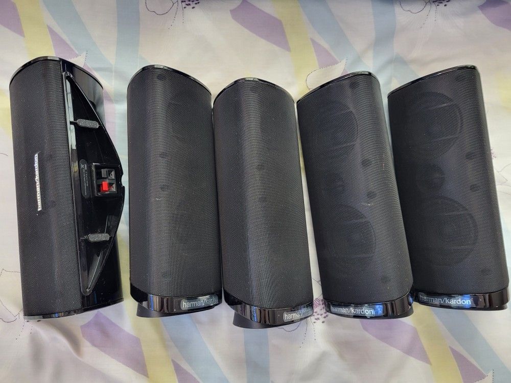 Harman Kardon HKTS15 5.0 5-Piece Home Theater Surround sound Speaker System satellite speakers