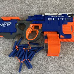 Nerf N-Strike Elite Hyperfire plus 25 Darts