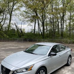 2020 Nissan Altima