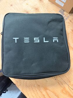 Tesla mobile charger